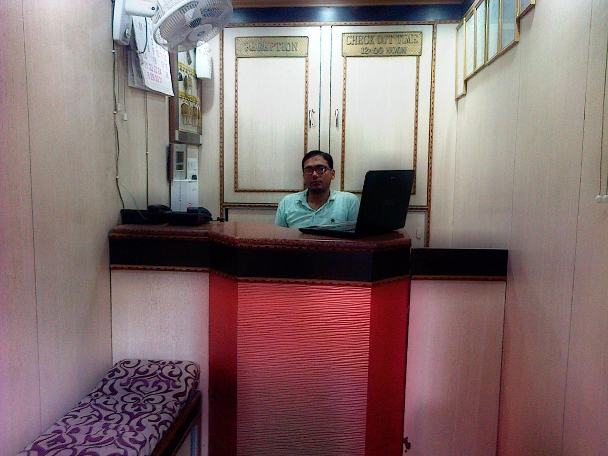 Hotel Mega Palace Patna  Esterno foto