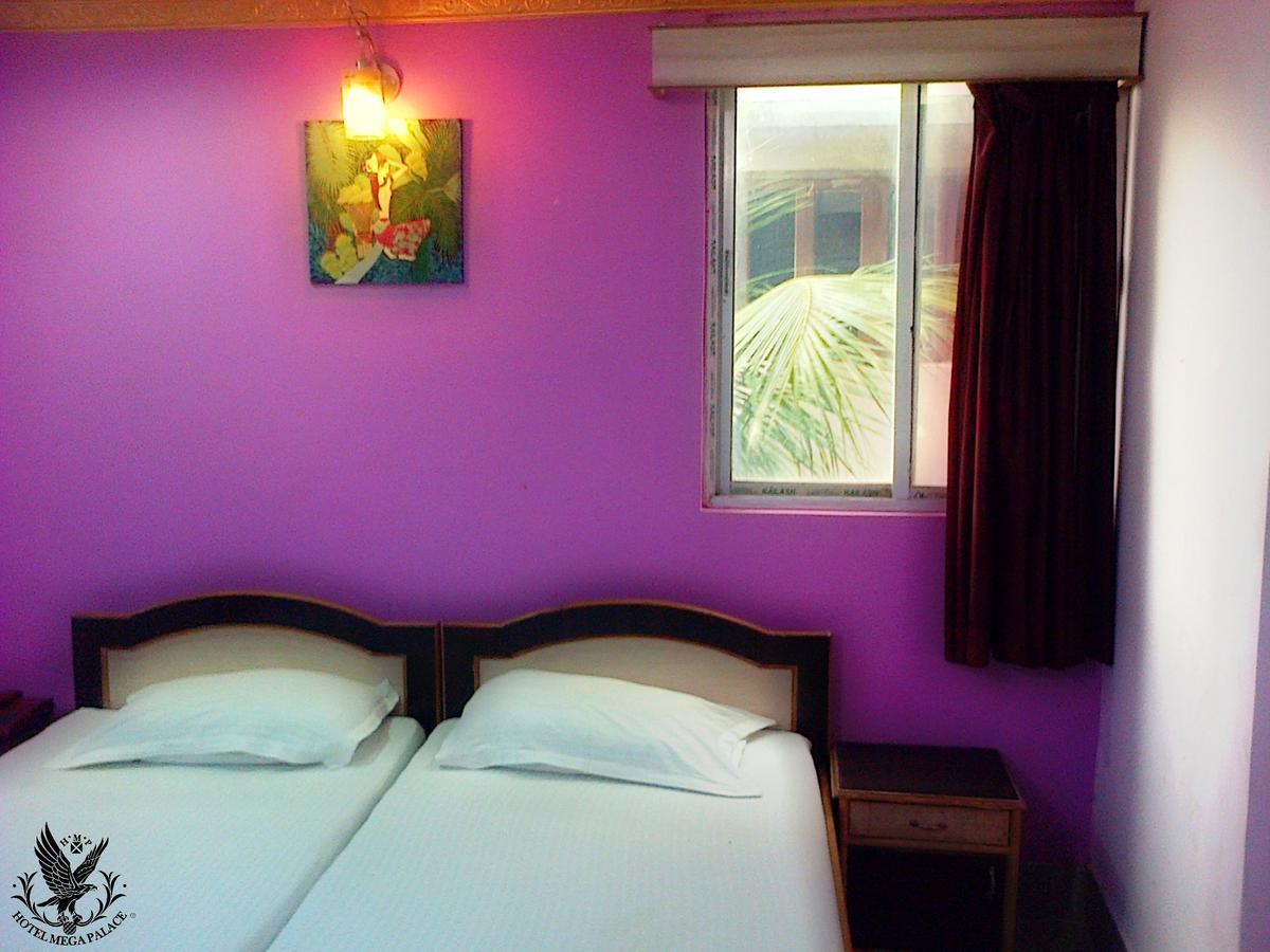 Hotel Mega Palace Patna  Esterno foto
